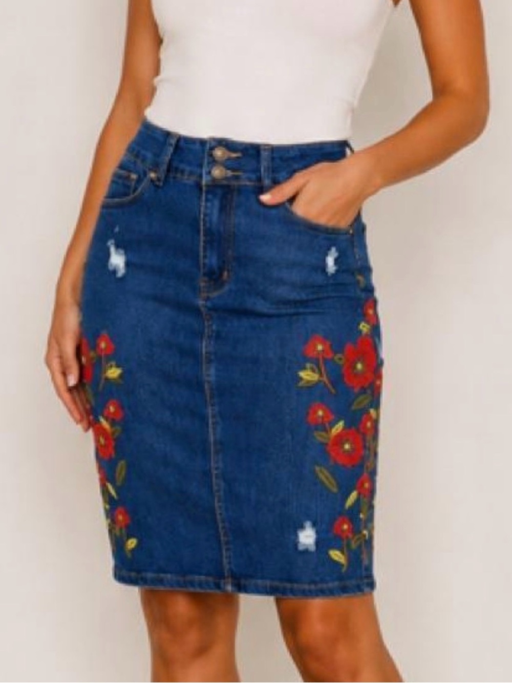 Classic Embroidered Medium Wash Denim Pencil Skirt Sz 8 Western Cottage Boho EUC